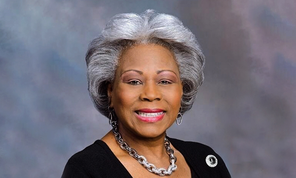 L. Louise Lucas 的照片